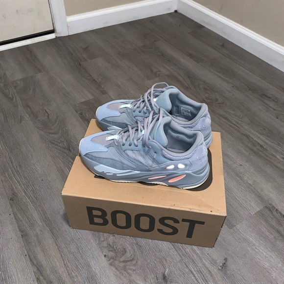 Yeezy 700 boost inertia - Picture 8 of 11